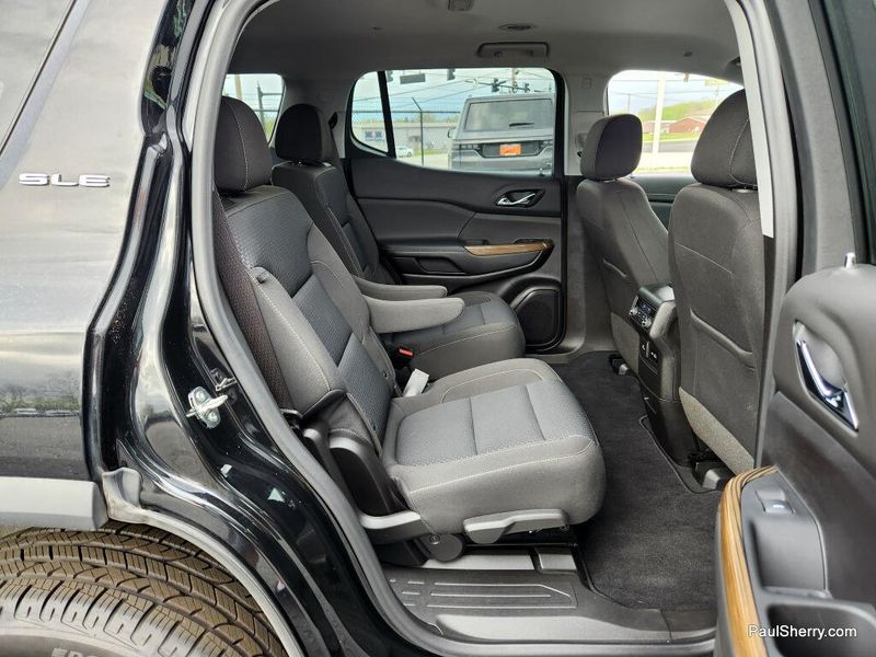 Used 2023 GMC Acadia SLE