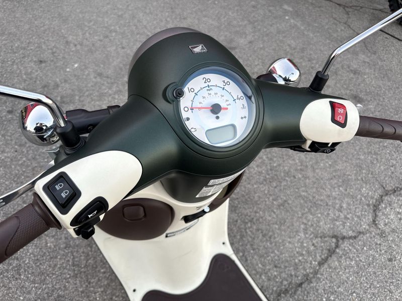 New 2024 Honda Metropolitan Image 14