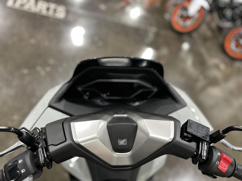 New 2025 Honda PCX ABS Image 8