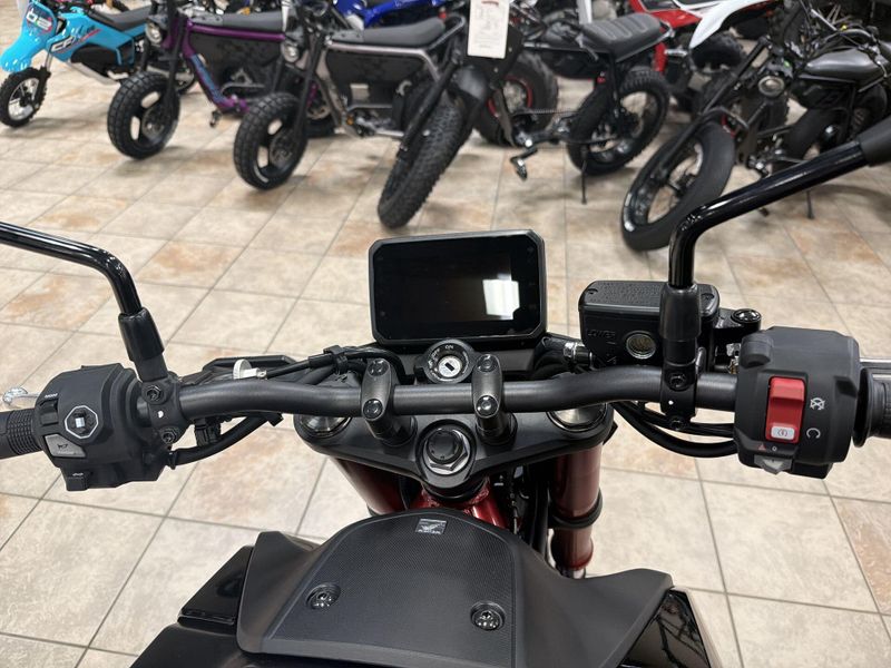 New 2026 Honda CB750 HORNET E-CLUTCH Image 23