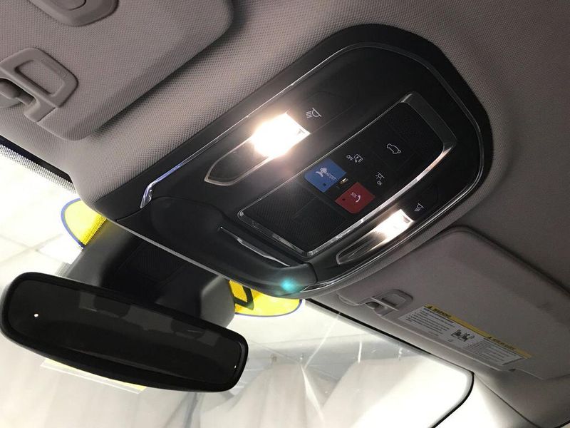 Used 2023 Jeep Grand Cherokee L LimitedImage 12