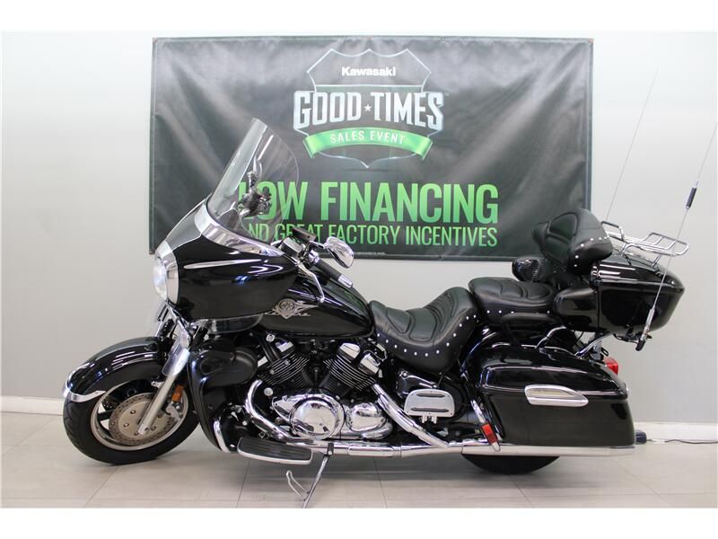 Used 2006 Yamaha ROYAL STAR VENTURE Image 2