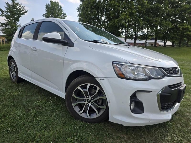 2018 Chevrolet Sonic LT photo 2