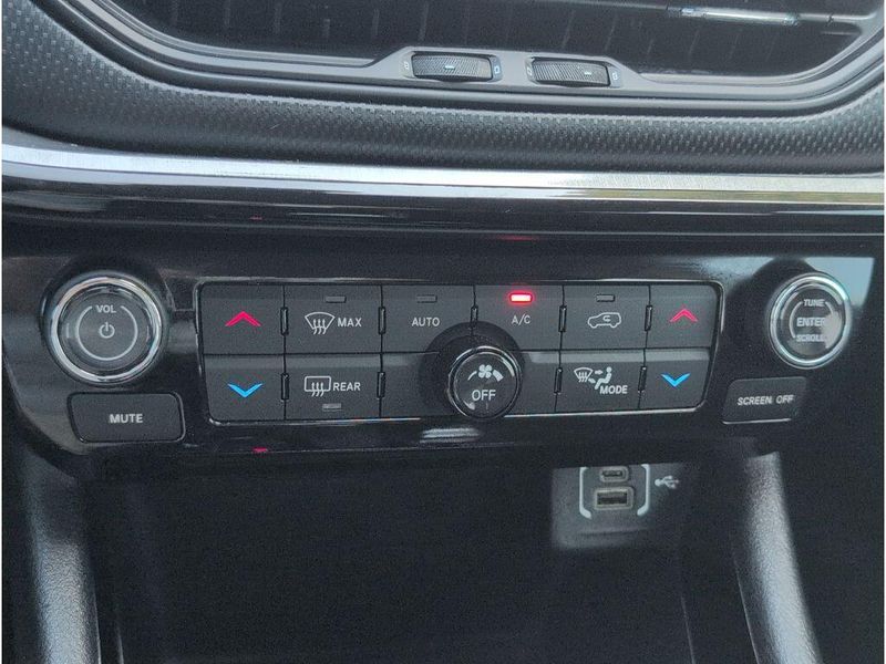 Used 2022 Jeep Compass TrailhawkImage 16