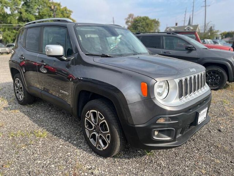 Used 2016 Jeep Renegade Image 2