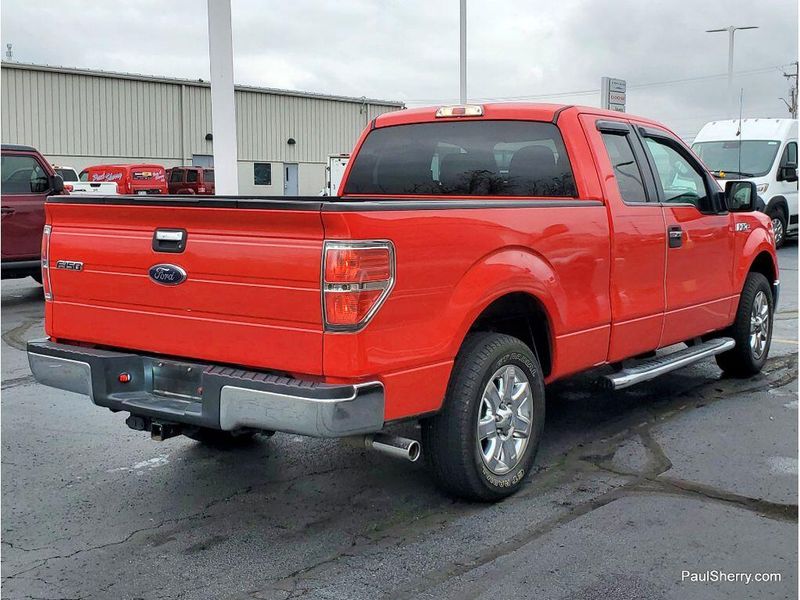 2013 Ford F-150 XLTImage 8