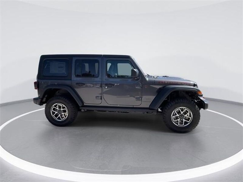 New 2025 Jeep Wrangler 4-door RubiconImage 9