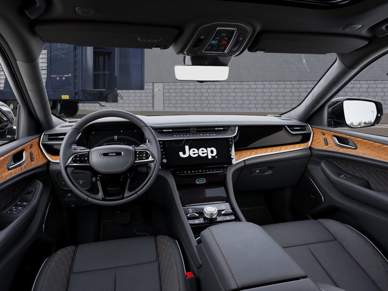 New 2027 Jeep Grand Cherokee Summit