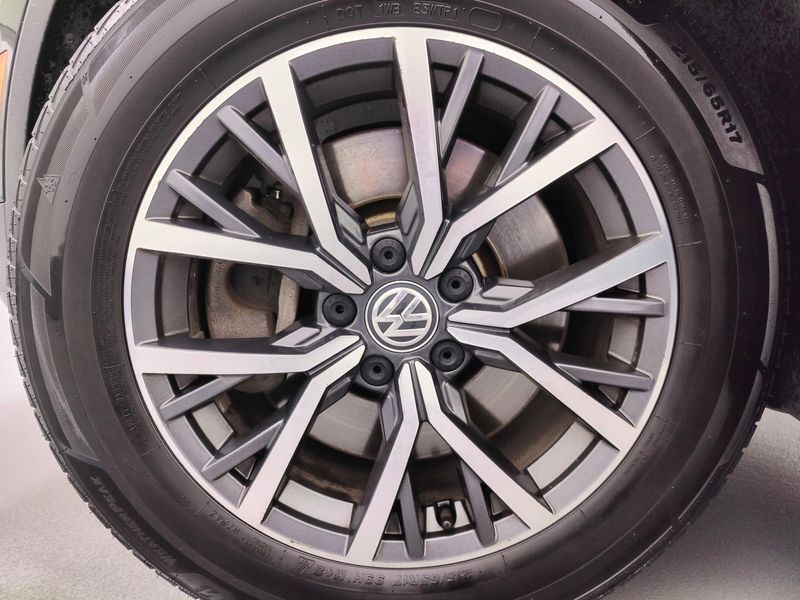 Used 2020 Volkswagen Tiguan SE AWD w/SunroofImage 25