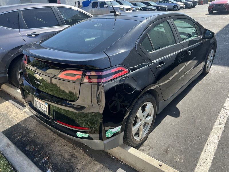 2014 Chevrolet Volt BaseImage 2