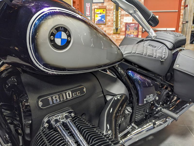 2015 BMW R nineT  in a BLACK exterior color. BMW Motorcycles of Miami 786-845-0052 motorcyclesofmiami.com 