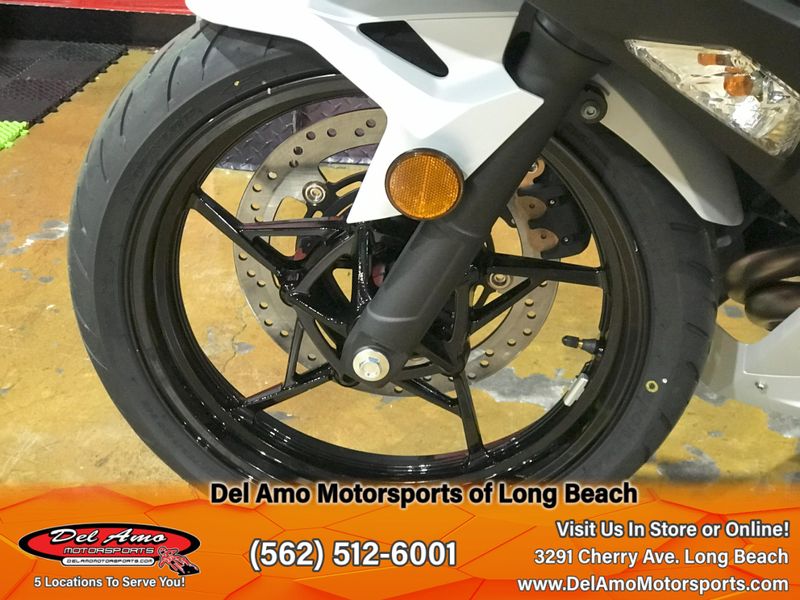 2025 Kawasaki NINJA 500 ABS Image 10