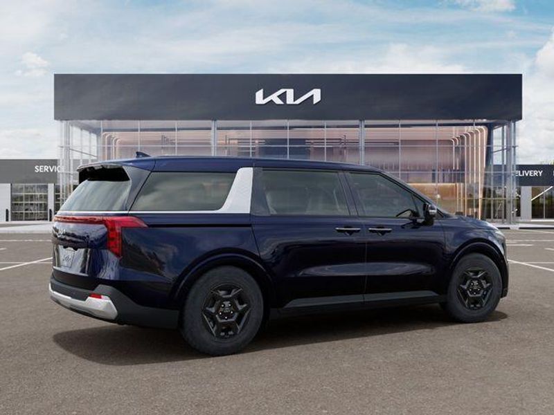 New 2026 Kia Carnival LXSImage 7