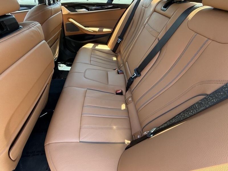 Used 2023 BMW 5 Series M550i xDriveImage 29