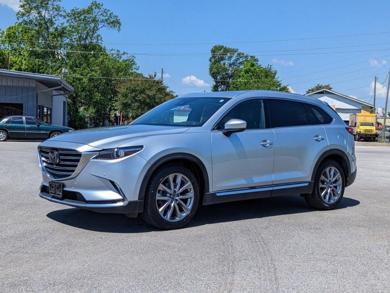 2021 Mazda CX-9 Grand Touring in a Sonic Silver Metallic exterior color. Johnson Dodge 601-693-6343 pixelmotiondemo.com 