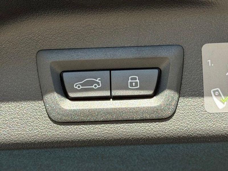 New 2026 BMW X5 sDrive40iImage 11