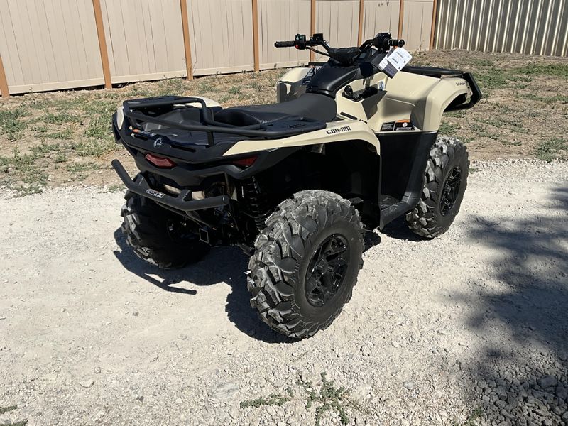 New 2026 Can-Am OUTLANDER PRO XU HD5 Image 3