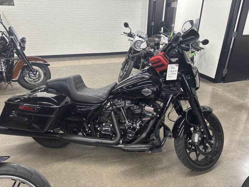 Used 2024 Harley-Davidson Road King Special 