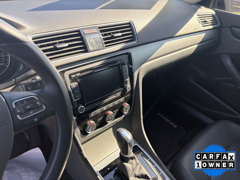 Used 2014 Volkswagen Passat TDI SE w/SunroofImage 23