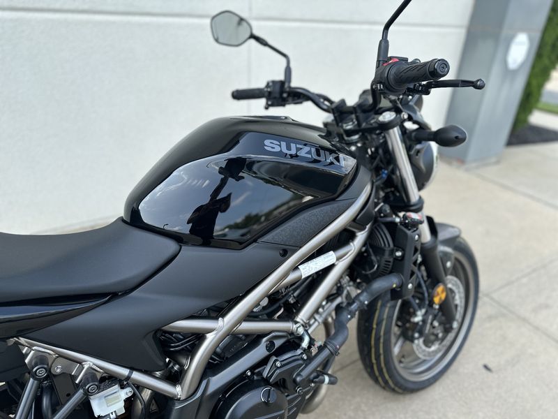 2024 Suzuki SV 650 ABS in a BLACK exterior color. Cross Country Powersports 732-491-2900 crosscountrypowersports.com 