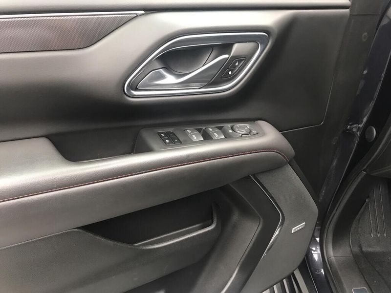 Used 2023 Chevrolet Tahoe RSTImage 9