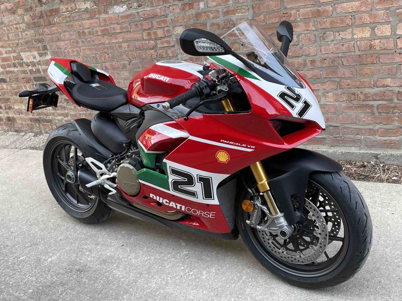 2023 Ducati Panigale V2 Bayliss 1st Championship 20th AnniversaryImage 2