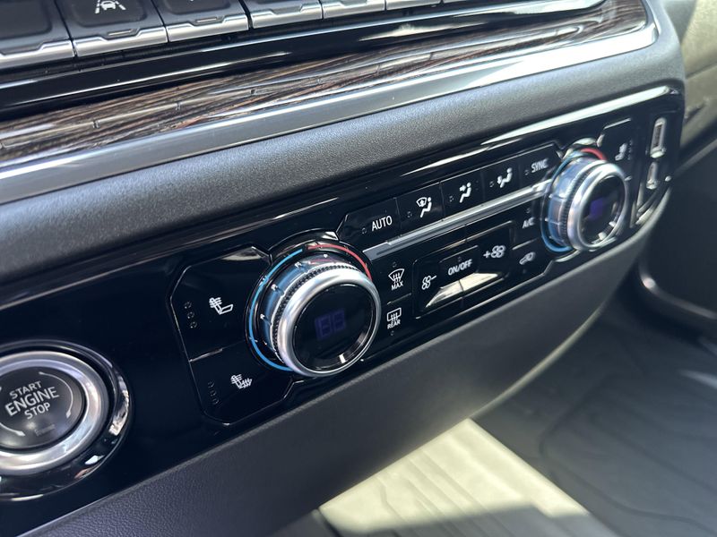 2023 GMC Sierra 1500 ElevationImage 34