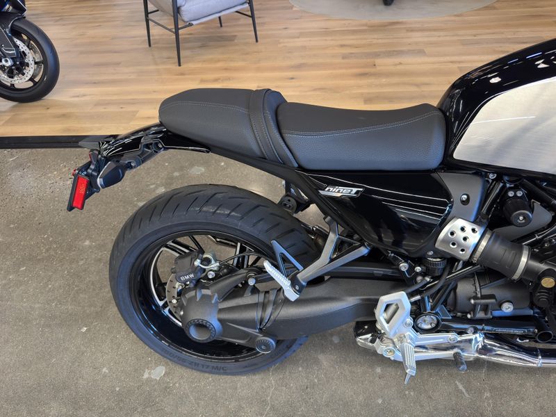 2024 BMW R 12 nineT - BLACK STORM METALLIC 
