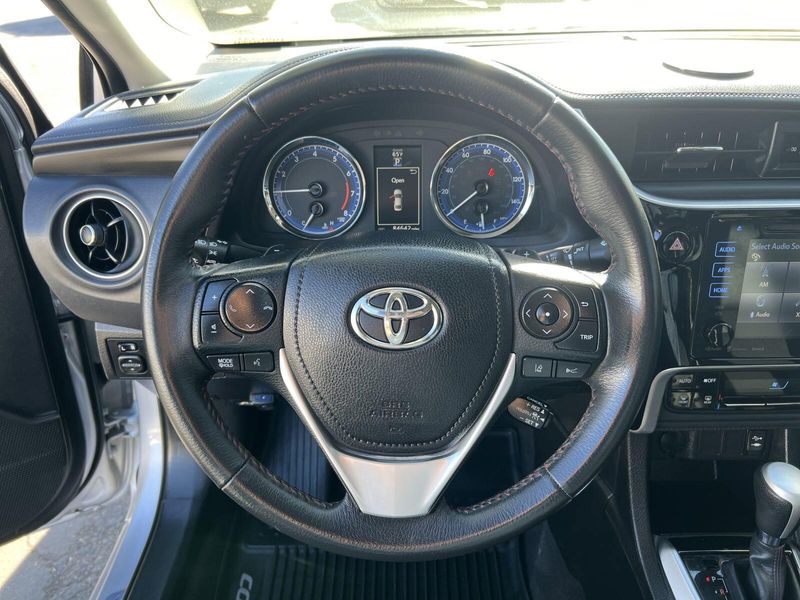 2017 Toyota Corolla LEImage 9