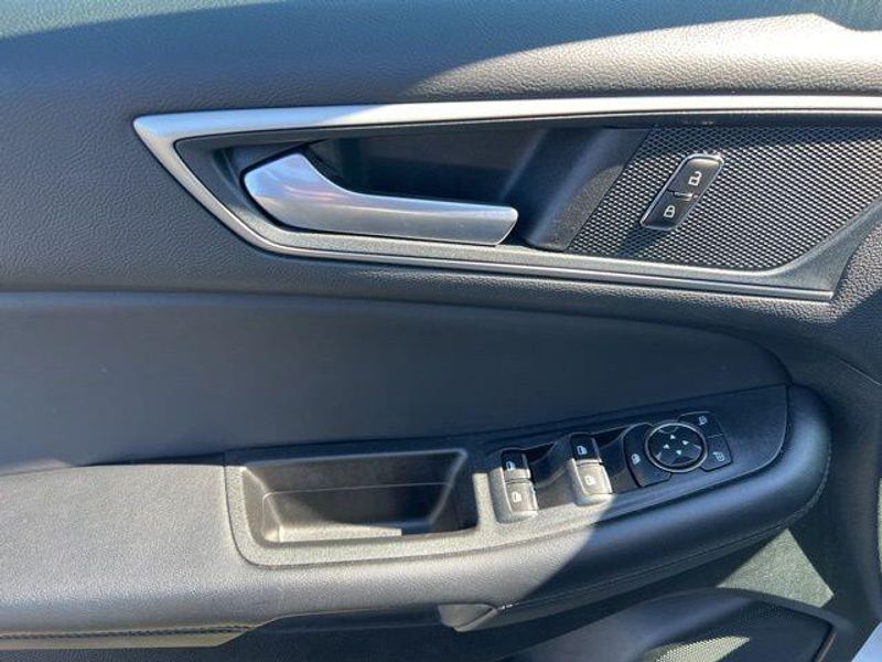 2024 Ford Edge SELImage 13