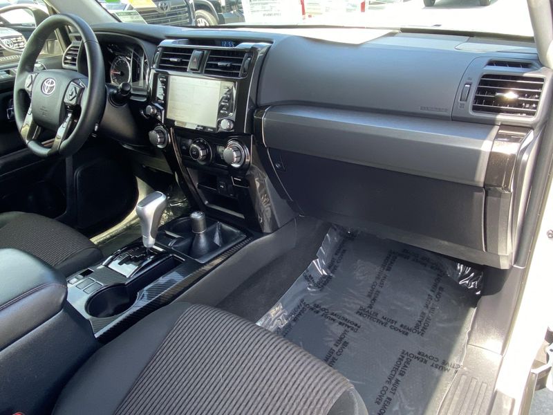 2024 Toyota 4Runner TRD Off-RoadImage 11