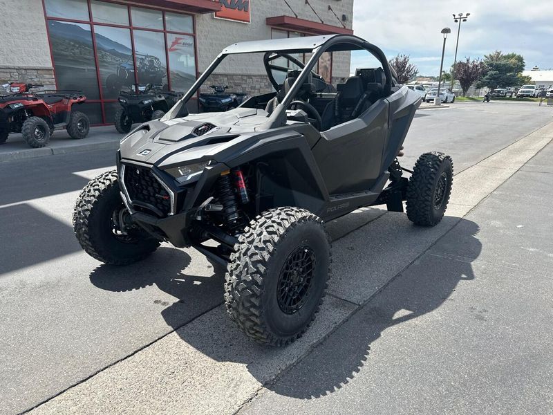 2025 Polaris RZR PRO R ULT 