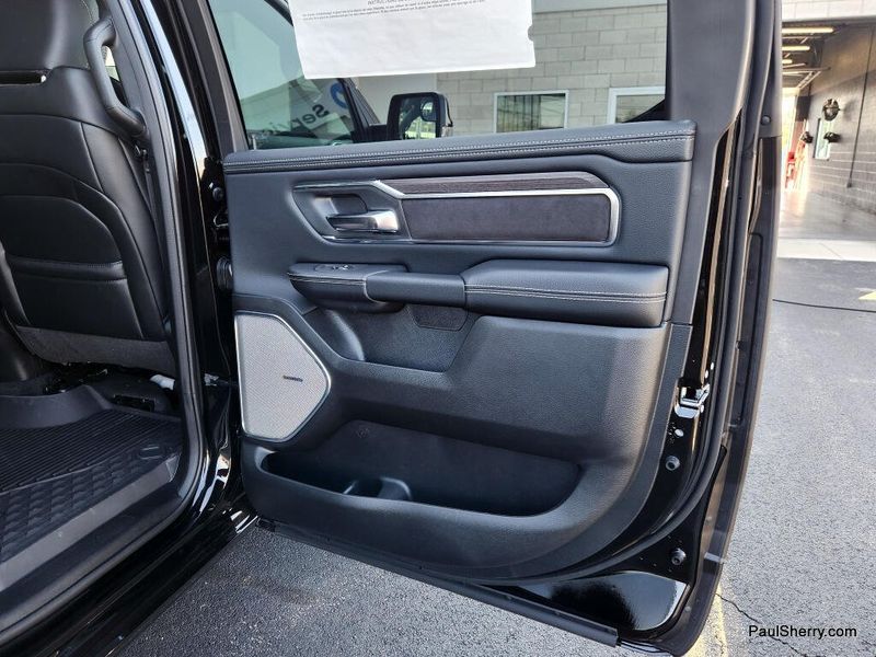 New 2026 RAM 1500 Laramie Crew Cab 4x4 5'7' Box