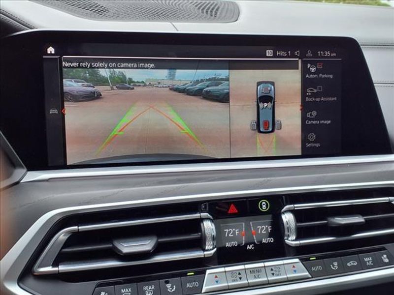2022 BMW X7 M50iImage 8