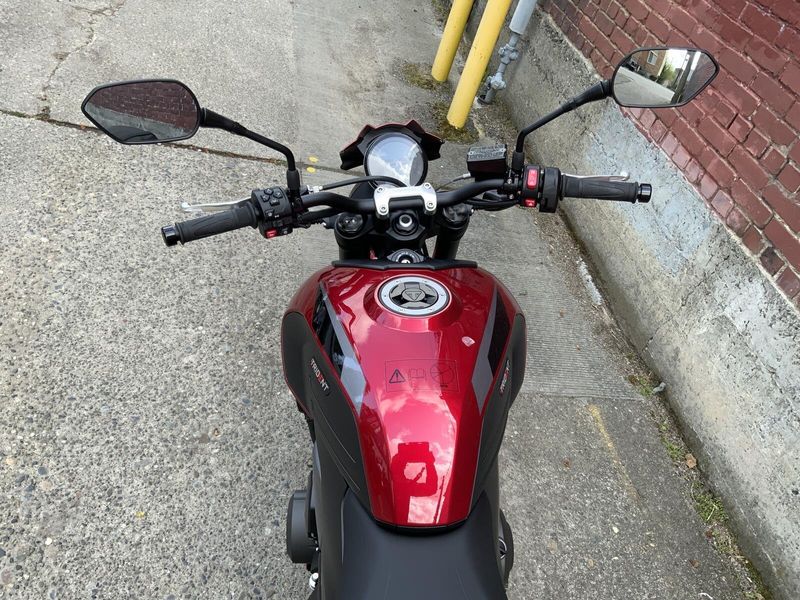 2026 Triumph TRIDENT 800