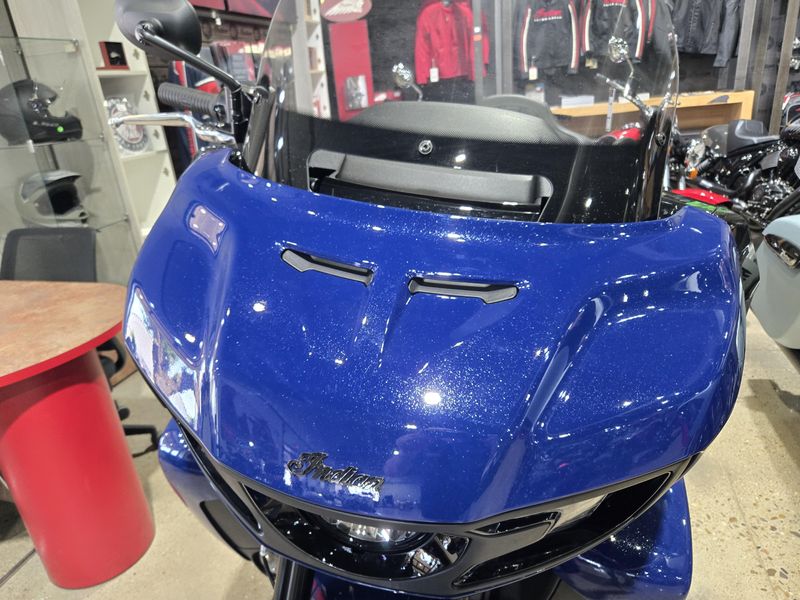 New 2025 Indian Motorcycle PURSUIT DARK HORSE 112  RA 49ST BLACK METALLIC VIVID CRYSTAL W SPRINGFIELD BLUE Image 19