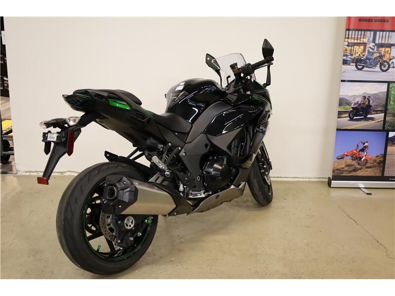 2023 Kawasaki ZX1000SX Image 2