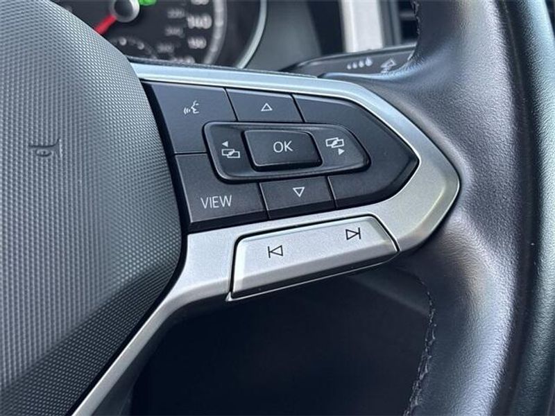 Used 2020 Volkswagen Atlas Cross Sport 2.0T SE w/TechnologyImage 24