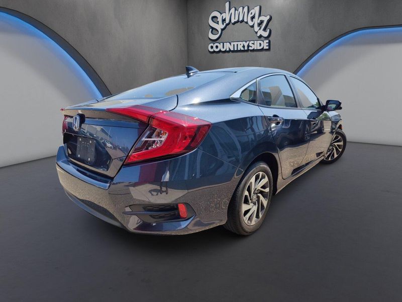 Used 2018 Honda Civic EXImage 3