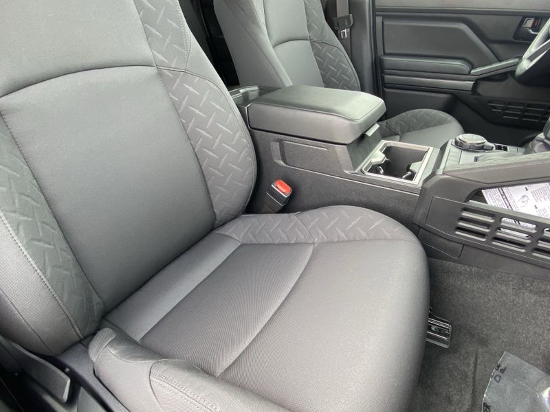 2025 Toyota Tacoma SR5Image 11
