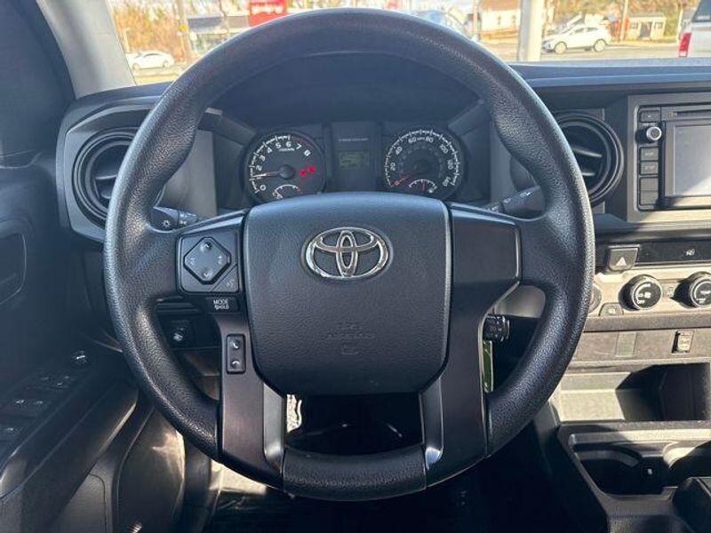 2017 Toyota Tacoma SR