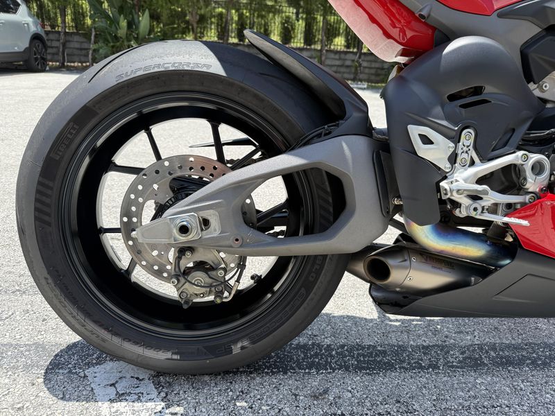 Used 2025 Ducati Panigale V4 