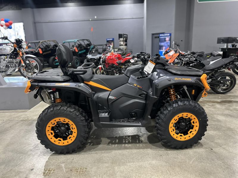 New 2025 Can-Am OUTLANDER MAX XT-P 1000R Image 5
