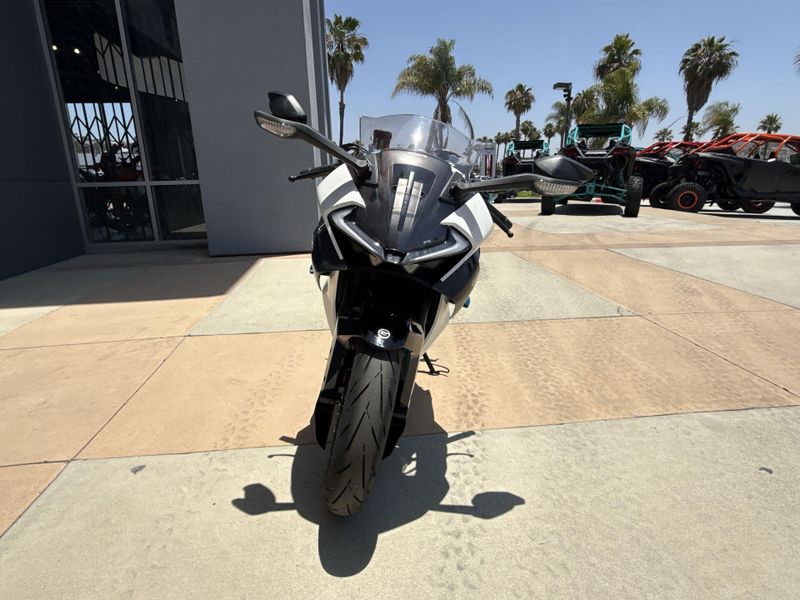 2025 CFMOTO 675SS Image 1