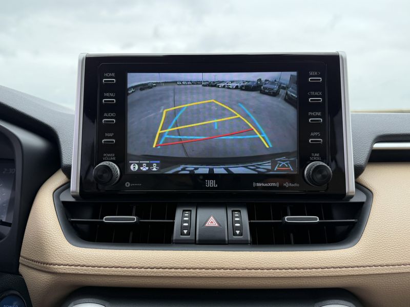 2021 Toyota RAV4 Hybrid LimitedImage 30