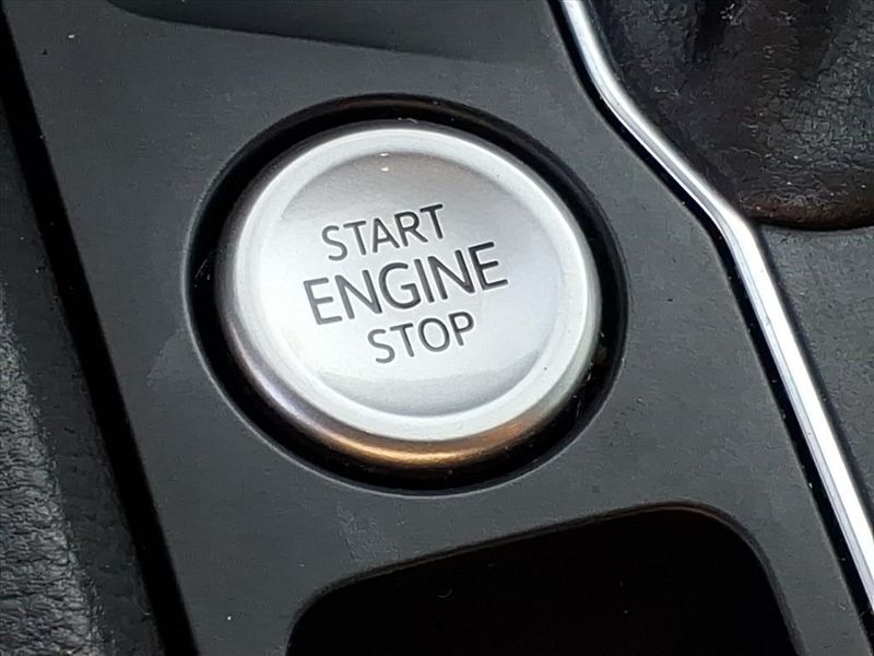 Used 2021 Volkswagen Atlas Cross Sport 3.6L V6 SEL PremiumImage 6