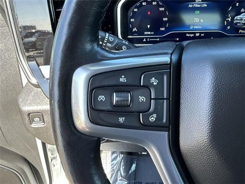2022 Chevrolet Silverado LT photo 22