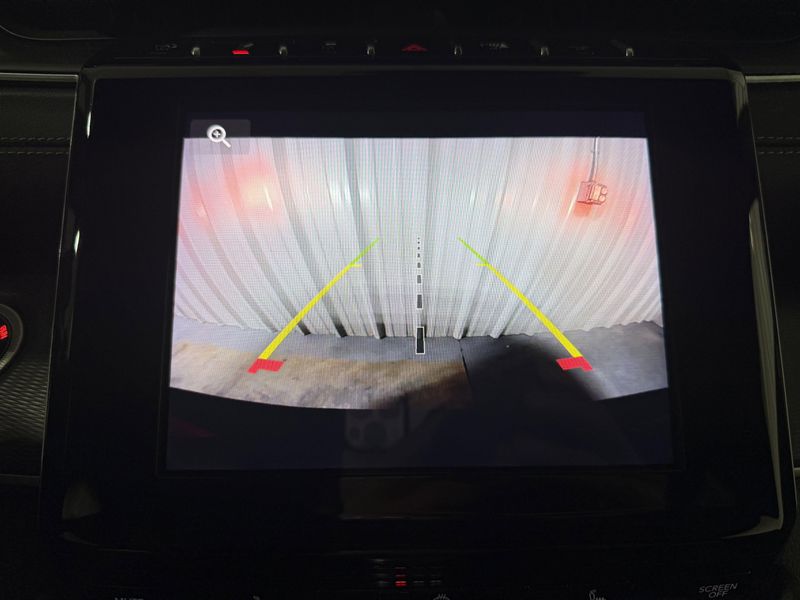 Used 2024 Jeep Grand Cherokee L LaredoImage 14