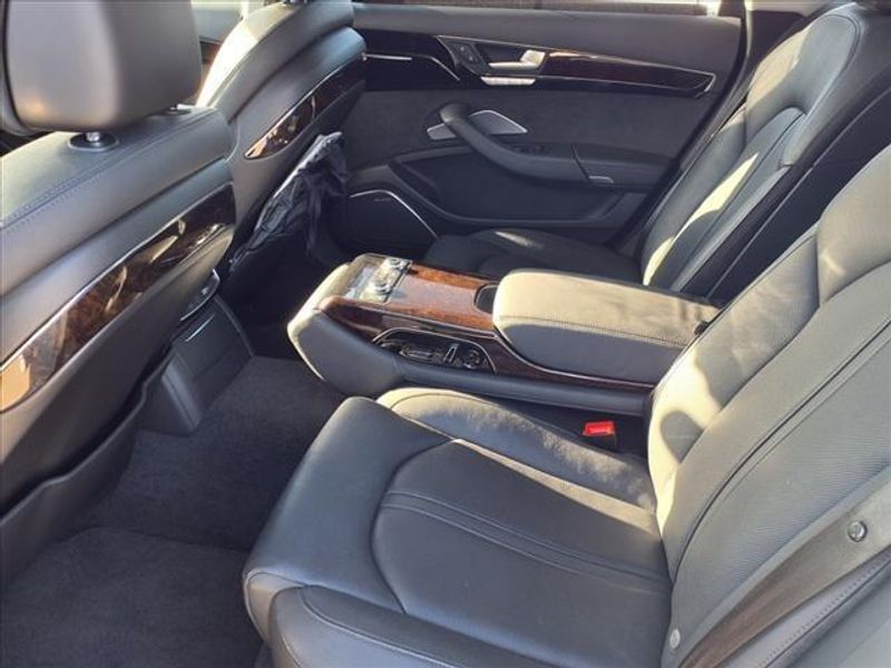 2012 Audi A8 L 4.2Image 16
