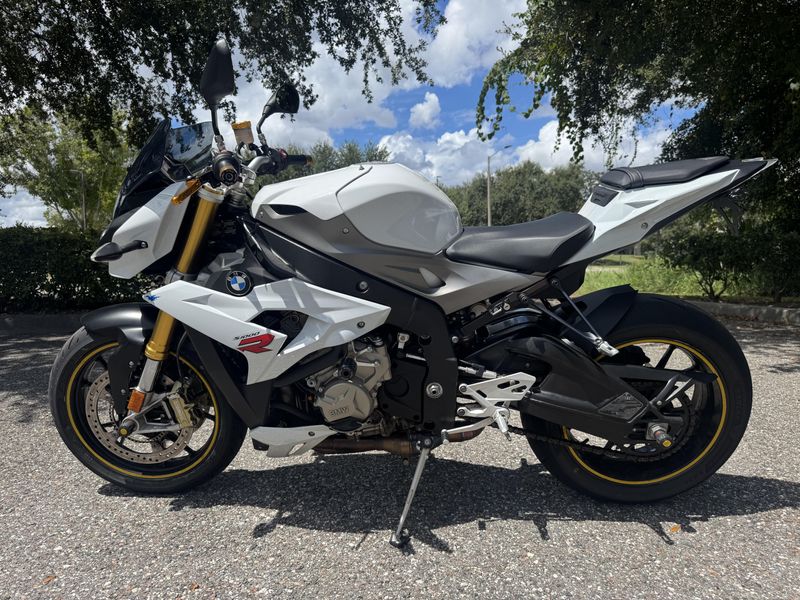 2014 BMW S 1000 R